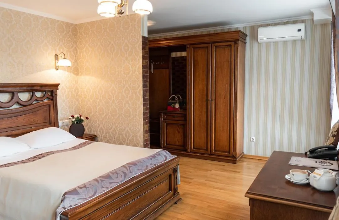 Hotel Lviv-1